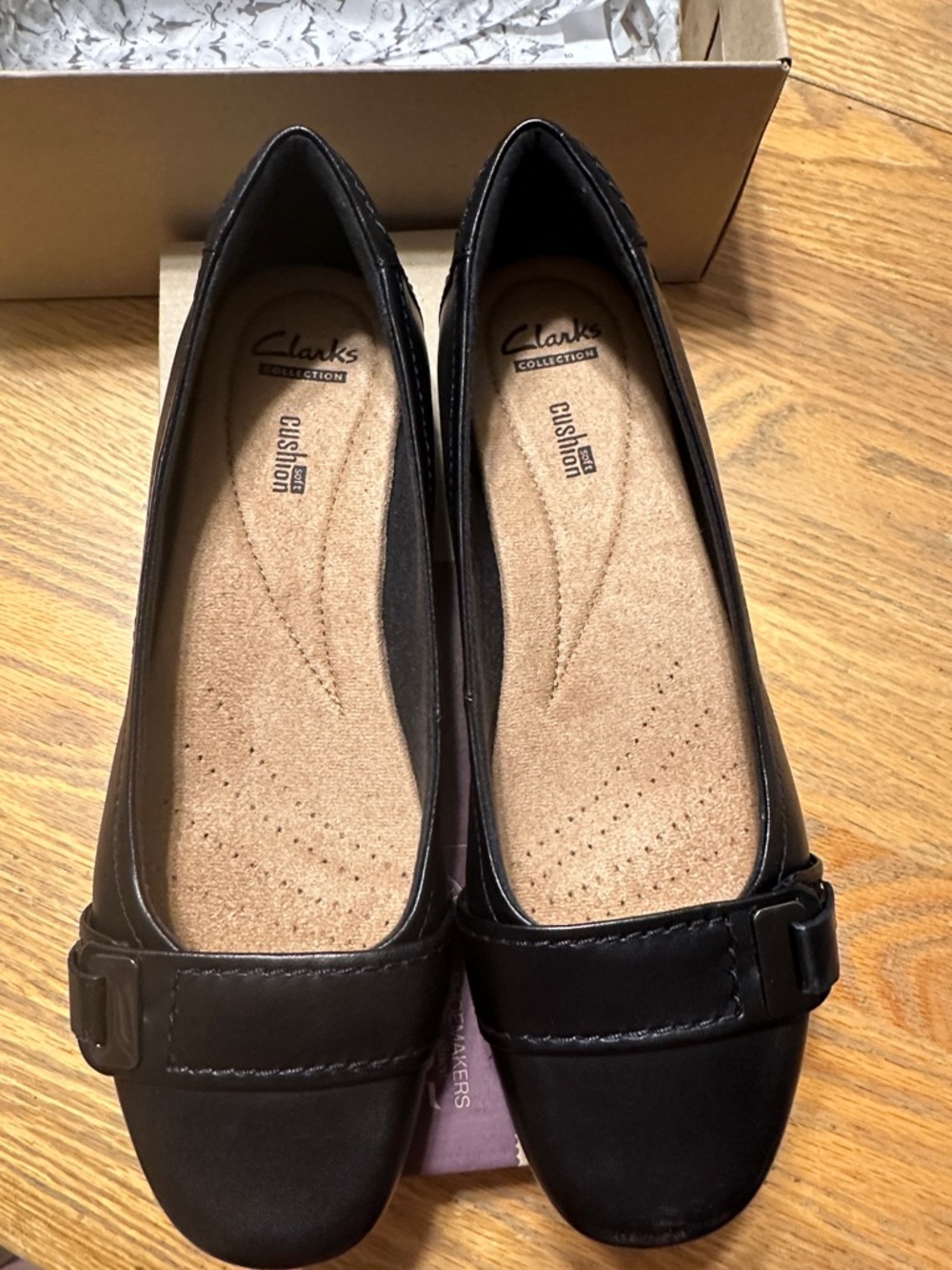 NWT Clarks Collection Black Leather Soft Cushion Flats - Women's  Sz 8.5